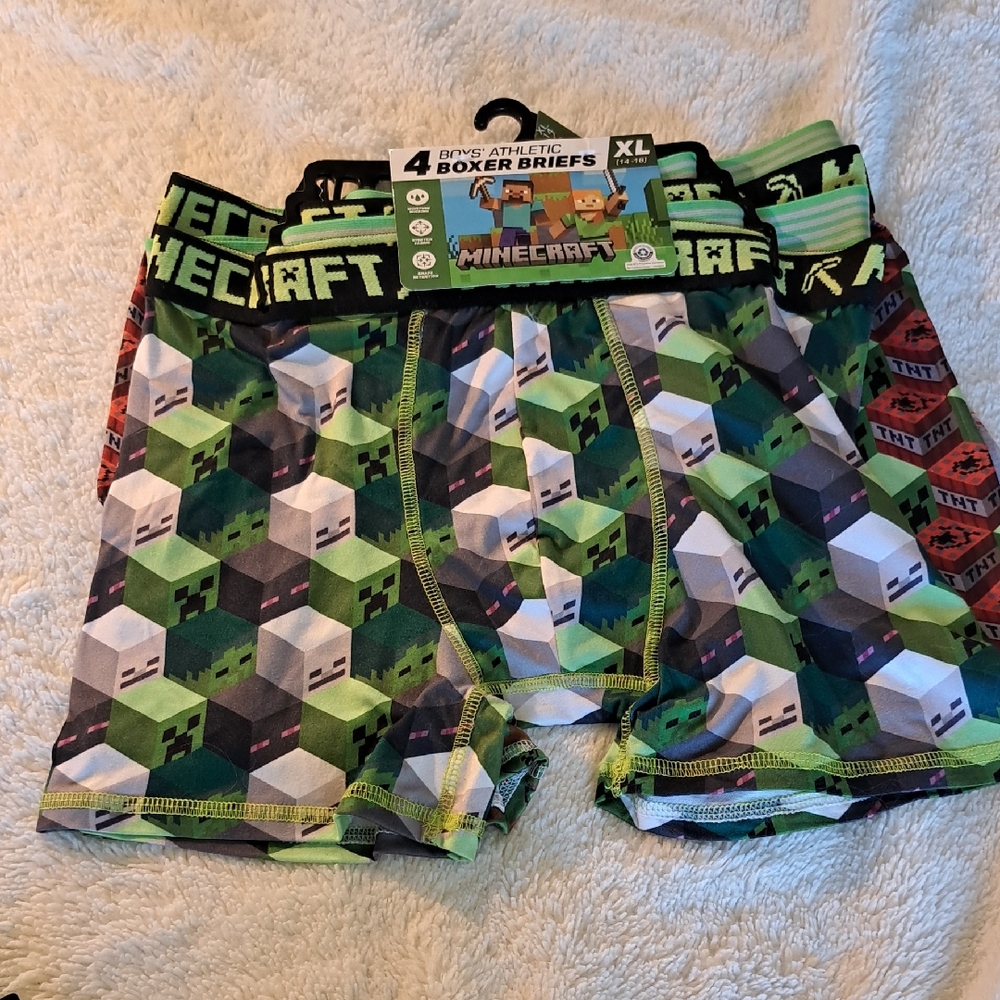Minecraft Boys' XL Boxer Briefs - Green and Black